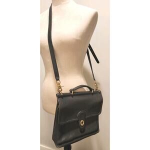 Vintage 93 CLASSIC WILLIS COACH Bag 9927 Black Leather Brass Turn Lock Hardware